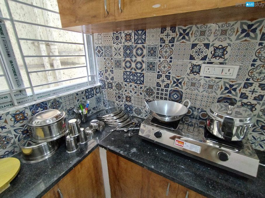 prop_17456691051