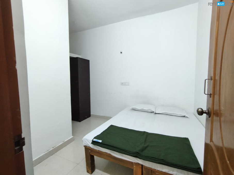 prop_17479981401