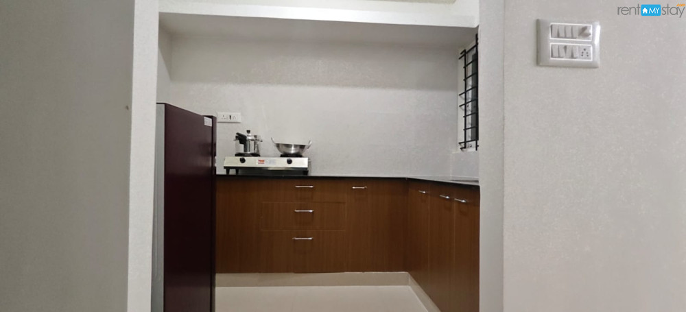 prop_17825580401